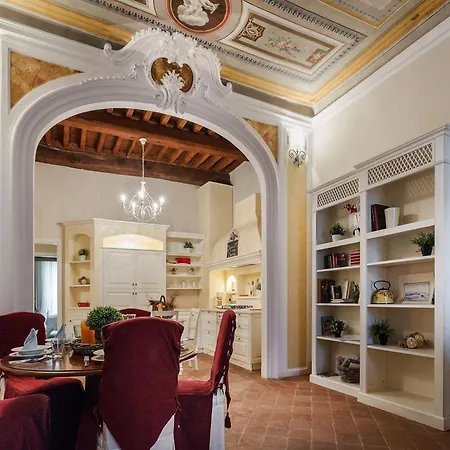 Spacious Apartment Next To Guinigi Tower * Lucca